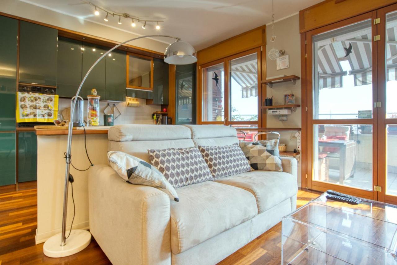 Caseospitali - Casa Di Bibi, Colorato Ed Elegante Bilocale Vicino Al Naviglio Martesana Per 4 วิโมโดรเน ภายนอก รูปภาพ
